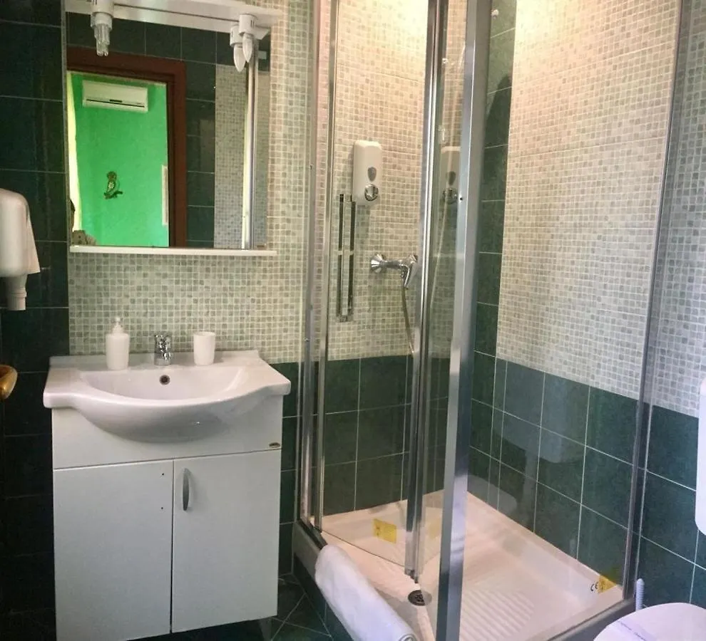 *** Affittacamere Hotel Er Centurione Roma Italia